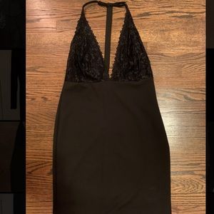 Lulu’s black midi bodycon dress.